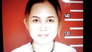 Kuradi punase peaga kitsa tagumikuga tüdruk