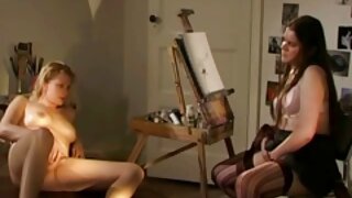 Sihuke blond ajab oma augud laiali ja saab anaalseks