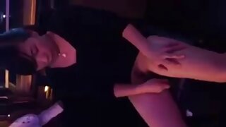 Blond teeb blowjob ja ma nutsin tema nägu