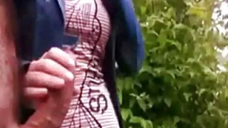 Persses lühikeste juustega tüdruksõber